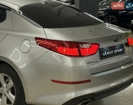 Бежевый Киа Оптима, объемом двигателя 2.36 л и пробегом 209 тыс. км за 9999 $, фото 12 на Automoto.ua