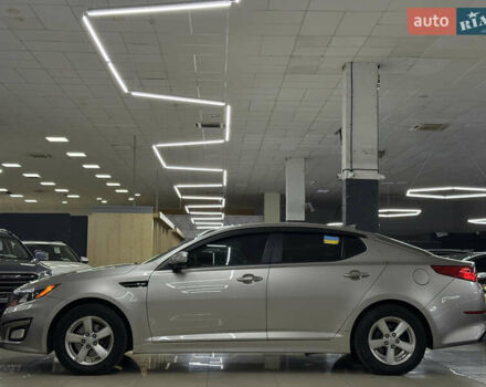 Бежевый Киа Оптима, объемом двигателя 2.36 л и пробегом 209 тыс. км за 9999 $, фото 13 на Automoto.ua