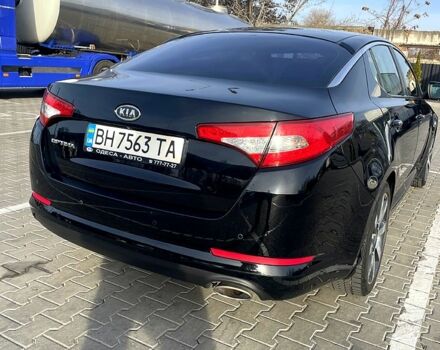 Чорний Кіа Оптіма, об'ємом двигуна 2 л та пробігом 169 тис. км за 10380 $, фото 5 на Automoto.ua