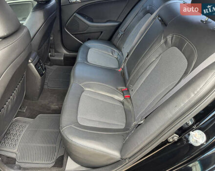 Черный Киа Оптима, объемом двигателя 2.36 л и пробегом 163 тыс. км за 8500 $, фото 14 на Automoto.ua