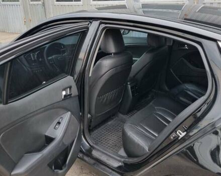 Чорний Кіа Оптіма, об'ємом двигуна 2 л та пробігом 312 тис. км за 9200 $, фото 4 на Automoto.ua