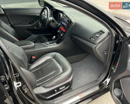 Черный Киа Оптима, объемом двигателя 2 л и пробегом 185 тыс. км за 10200 $, фото 6 на Automoto.ua