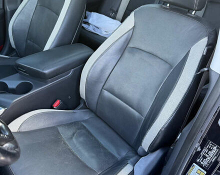 Чорний Кіа Оптіма, об'ємом двигуна 2 л та пробігом 112 тис. км за 8700 $, фото 10 на Automoto.ua