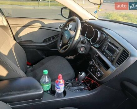 Черный Киа Оптима, объемом двигателя 2.36 л и пробегом 194 тыс. км за 8800 $, фото 8 на Automoto.ua