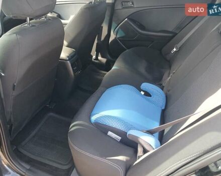 Черный Киа Оптима, объемом двигателя 2.36 л и пробегом 194 тыс. км за 8800 $, фото 3 на Automoto.ua