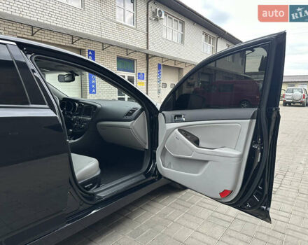 Черный Киа Оптима, объемом двигателя 2.36 л и пробегом 230 тыс. км за 8200 $, фото 14 на Automoto.ua