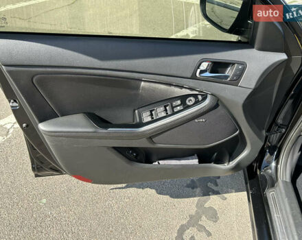 Киа Оптима 2013 в Одессе на Automoto.ua Черный Киа Оптима, объемом двигателя 2 л и пробегом 152 тыс. км за 12600 $, фото 9 на Automoto.ua