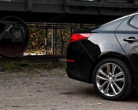 Черный Киа Оптима, объемом двигателя 2 л и пробегом 74 тыс. км за 5800 $, фото 9 на Automoto.ua