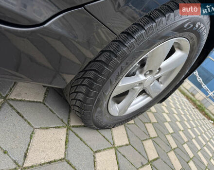 Черный Киа Оптима, объемом двигателя 2.36 л и пробегом 130 тыс. км за 11000 $, фото 14 на Automoto.ua