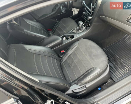 Черный Киа Оптима, объемом двигателя 2.36 л и пробегом 200 тыс. км за 9000 $, фото 7 на Automoto.ua