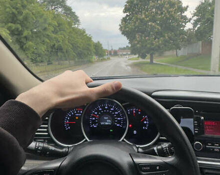 Киа Оптима 2014 в Макарове на Automoto.ua Черный Киа Оптима, объемом двигателя 2.4 л и пробегом 182 тыс. км за 15000 $, фото 11 на Automoto.ua