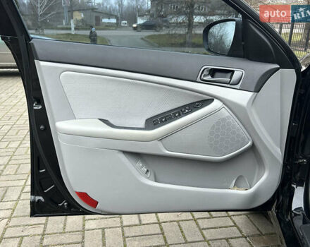 Черный Киа Оптима, объемом двигателя 2.4 л и пробегом 163 тыс. км за 8150 $, фото 16 на Automoto.ua