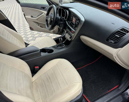 Черный Киа Оптима, объемом двигателя 2.36 л и пробегом 130 тыс. км за 11000 $, фото 9 на Automoto.ua