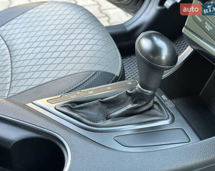 Черный Киа Оптима, объемом двигателя 2.36 л и пробегом 115 тыс. км за 10500 $, фото 59 на Automoto.ua