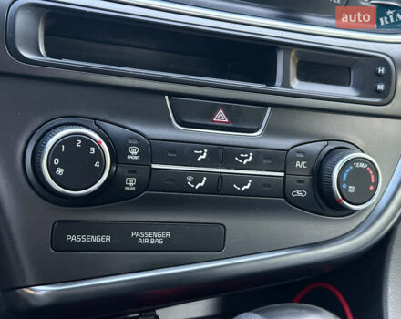 Черный Киа Оптима, объемом двигателя 2.36 л и пробегом 115 тыс. км за 10500 $, фото 42 на Automoto.ua