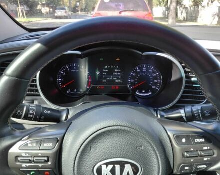 Чорний Кіа Оптіма, об'ємом двигуна 2 л та пробігом 155 тис. км за 15200 $, фото 10 на Automoto.ua