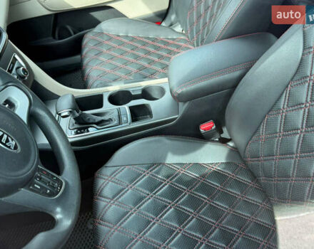 Чорний Кіа Оптіма, об'ємом двигуна 2.36 л та пробігом 98 тис. км за 10700 $, фото 5 на Automoto.ua