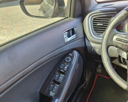 Черный Киа Оптима, объемом двигателя 2.4 л и пробегом 175 тыс. км за 10300 $, фото 13 на Automoto.ua