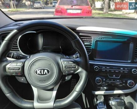 Черный Киа Оптима, объемом двигателя 2 л и пробегом 155 тыс. км за 15200 $, фото 5 на Automoto.ua