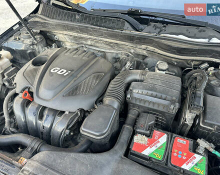 Черный Киа Оптима, объемом двигателя 2.4 л и пробегом 100 тыс. км за 8500 $, фото 2 на Automoto.ua