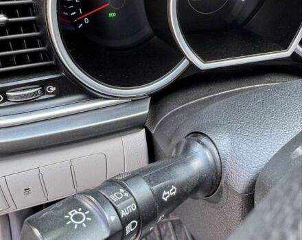 Чорний Кіа Оптіма, об'ємом двигуна 2.4 л та пробігом 135 тис. км за 10500 $, фото 4 на Automoto.ua