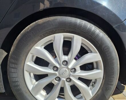 Черный Киа Оптима, объемом двигателя 2.4 л и пробегом 175 тыс. км за 10300 $, фото 17 на Automoto.ua