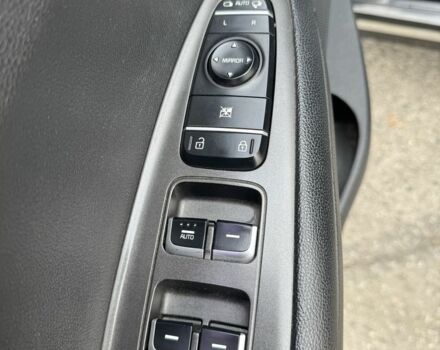 Черный Киа Оптима, объемом двигателя 2 л и пробегом 318 тыс. км за 10800 $, фото 13 на Automoto.ua