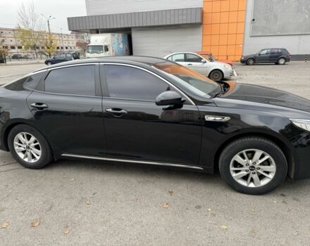 Черный Киа Оптима, объемом двигателя 2 л и пробегом 318 тыс. км за 10800 $, фото 2 на Automoto.ua