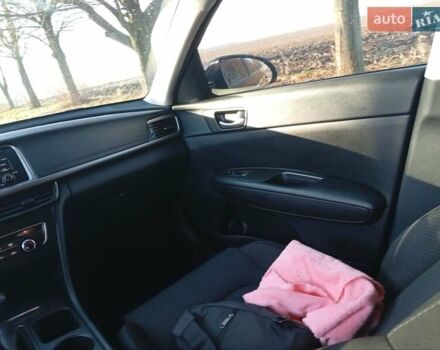 Черный Киа Оптима, объемом двигателя 2.36 л и пробегом 262 тыс. км за 9600 $, фото 8 на Automoto.ua