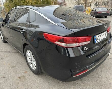 Черный Киа Оптима, объемом двигателя 2 л и пробегом 318 тыс. км за 10800 $, фото 5 на Automoto.ua