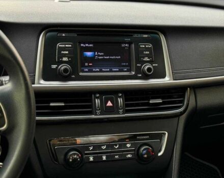 Черный Киа Оптима, объемом двигателя 0 л и пробегом 90 тыс. км за 9800 $, фото 12 на Automoto.ua