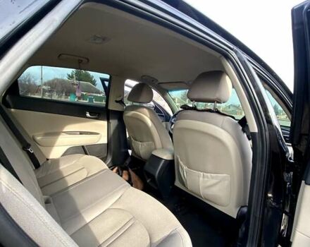 Чорний Кіа Оптіма, об'ємом двигуна 2.36 л та пробігом 186 тис. км за 10500 $, фото 13 на Automoto.ua