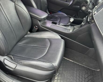 Черный Киа Оптима, объемом двигателя 2 л и пробегом 318 тыс. км за 10800 $, фото 9 на Automoto.ua