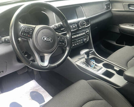 Черный Киа Оптима, объемом двигателя 2 л и пробегом 67 тыс. км за 18200 $, фото 2 на Automoto.ua