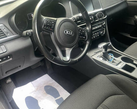Черный Киа Оптима, объемом двигателя 2 л и пробегом 67 тыс. км за 18200 $, фото 4 на Automoto.ua