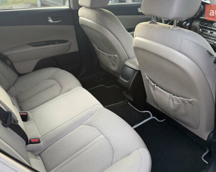 Чорний Кіа Оптіма, об'ємом двигуна 2.4 л та пробігом 129 тис. км за 10300 $, фото 11 на Automoto.ua