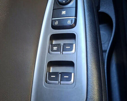 Чорний Кіа Оптіма, об'ємом двигуна 2.36 л та пробігом 240 тис. км за 11000 $, фото 13 на Automoto.ua