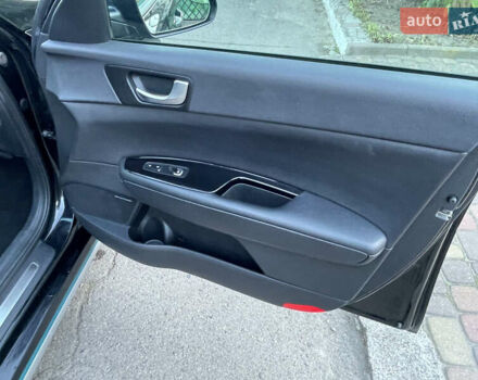 Киа Оптима 2017 в Ровно на Automoto.ua Черный Киа Оптима, объемом двигателя 0 л и пробегом 230 тыс. км за 14900 $, фото 26 на Automoto.ua