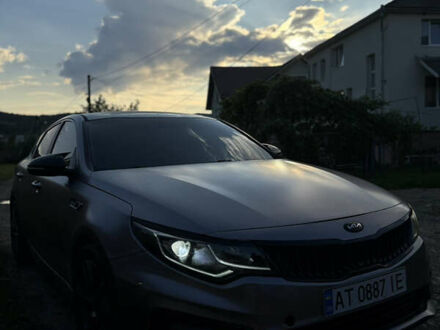 Чорний Кіа Оптіма, об'ємом двигуна 2 л та пробігом 116 тис. км за 14999 $, фото 1 на Automoto.ua