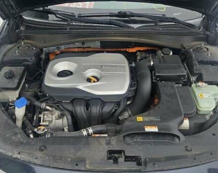 Черный Киа Оптима, объемом двигателя 2 л и пробегом 235 тыс. км за 10800 $, фото 1 на Automoto.ua