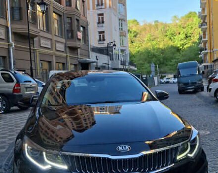 Черный Киа Оптима, объемом двигателя 2.36 л и пробегом 240 тыс. км за 11000 $, фото 1 на Automoto.ua