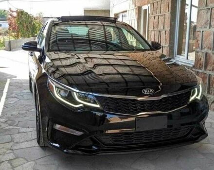 Чорний Кіа Оптіма, об'ємом двигуна 2 л та пробігом 140 тис. км за 10000 $, фото 1 на Automoto.ua