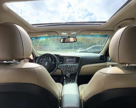 Красный Киа Оптима, объемом двигателя 0 л и пробегом 250 тыс. км за 9434 $, фото 5 на Automoto.ua