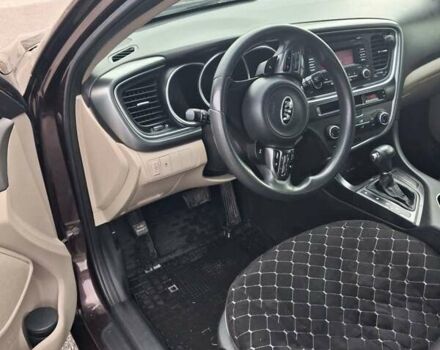 Красный Киа Оптима, объемом двигателя 2.4 л и пробегом 290 тыс. км за 8000 $, фото 7 на Automoto.ua