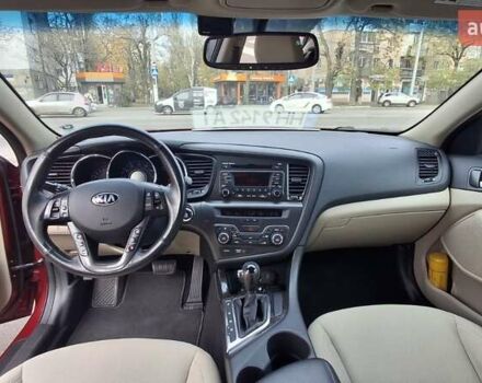 Червоний Кіа Оптіма, об'ємом двигуна 2.36 л та пробігом 145 тис. км за 9200 $, фото 13 на Automoto.ua