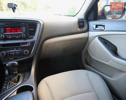 Червоний Кіа Оптіма, об'ємом двигуна 2.36 л та пробігом 172 тис. км за 8400 $, фото 12 на Automoto.ua
