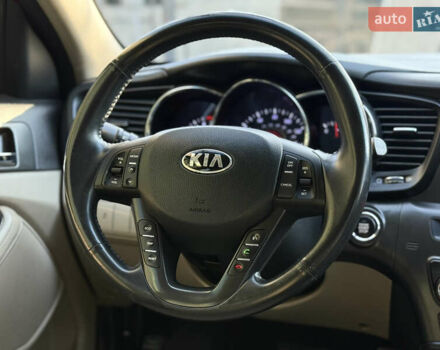 Красный Киа Оптима, объемом двигателя 2.36 л и пробегом 183 тыс. км за 8500 $, фото 47 на Automoto.ua