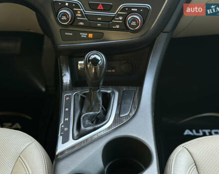 Красный Киа Оптима, объемом двигателя 2.36 л и пробегом 183 тыс. км за 8500 $, фото 46 на Automoto.ua