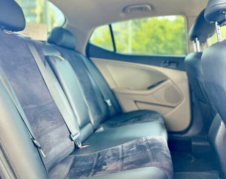 Червоний Кіа Оптіма, об'ємом двигуна 2.4 л та пробігом 184 тис. км за 9499 $, фото 20 на Automoto.ua