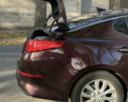 Красный Киа Оптима, объемом двигателя 2.4 л и пробегом 116 тыс. км за 9000 $, фото 6 на Automoto.ua